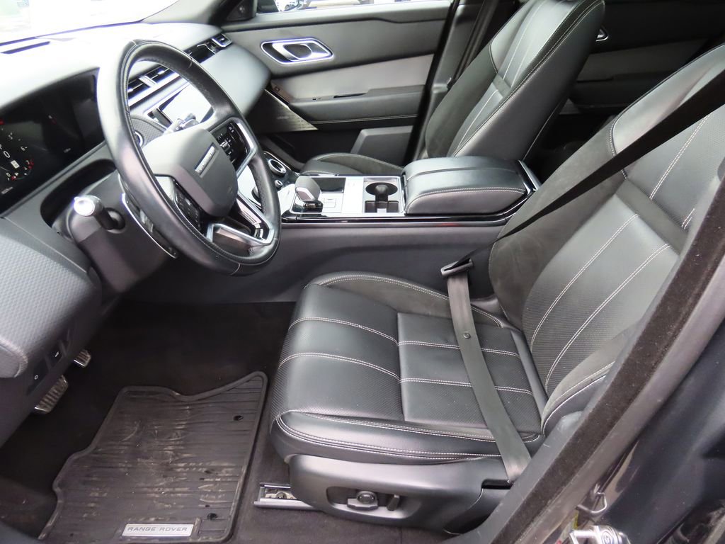 Used 2021 Land Rover Range Rover Velar R-Dynamic S image 39