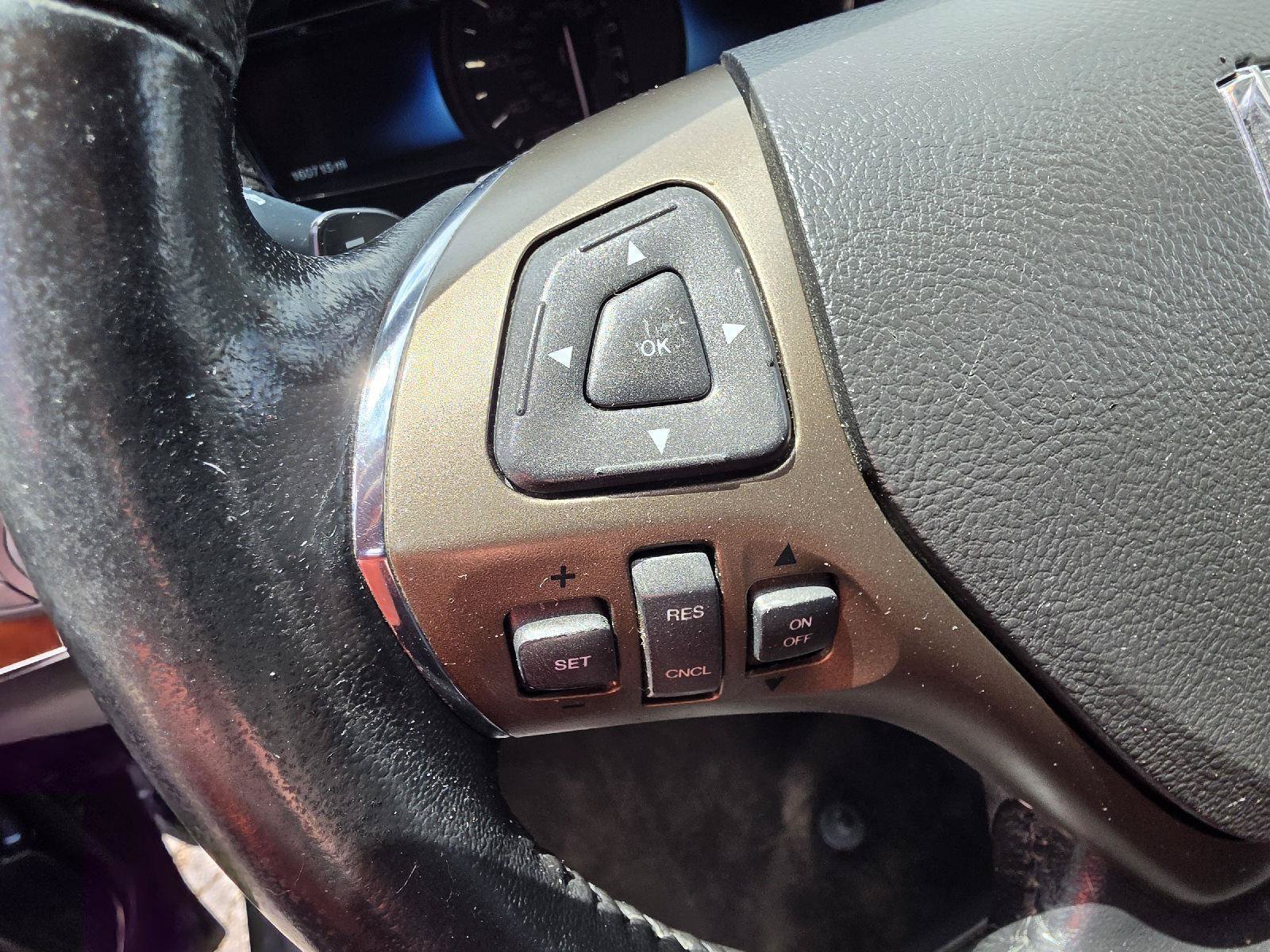 Used 2013 Lincoln MKX AWD image 17