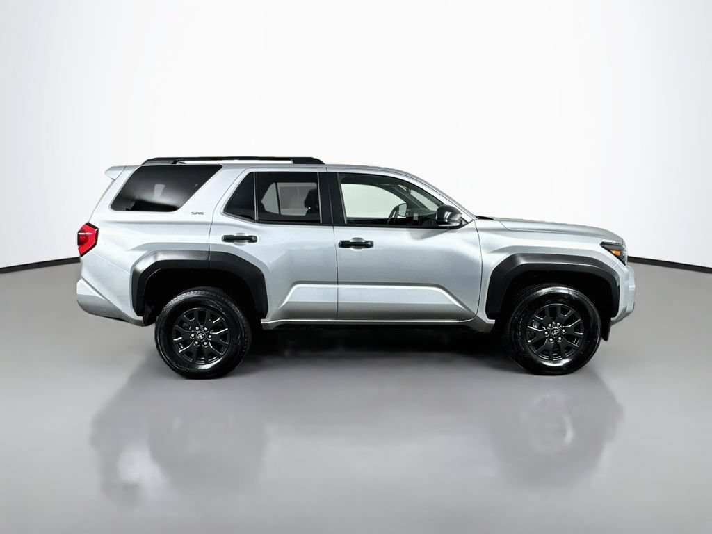 Used 2026 Toyota 4Runner SR5 AWD/4WD image 9