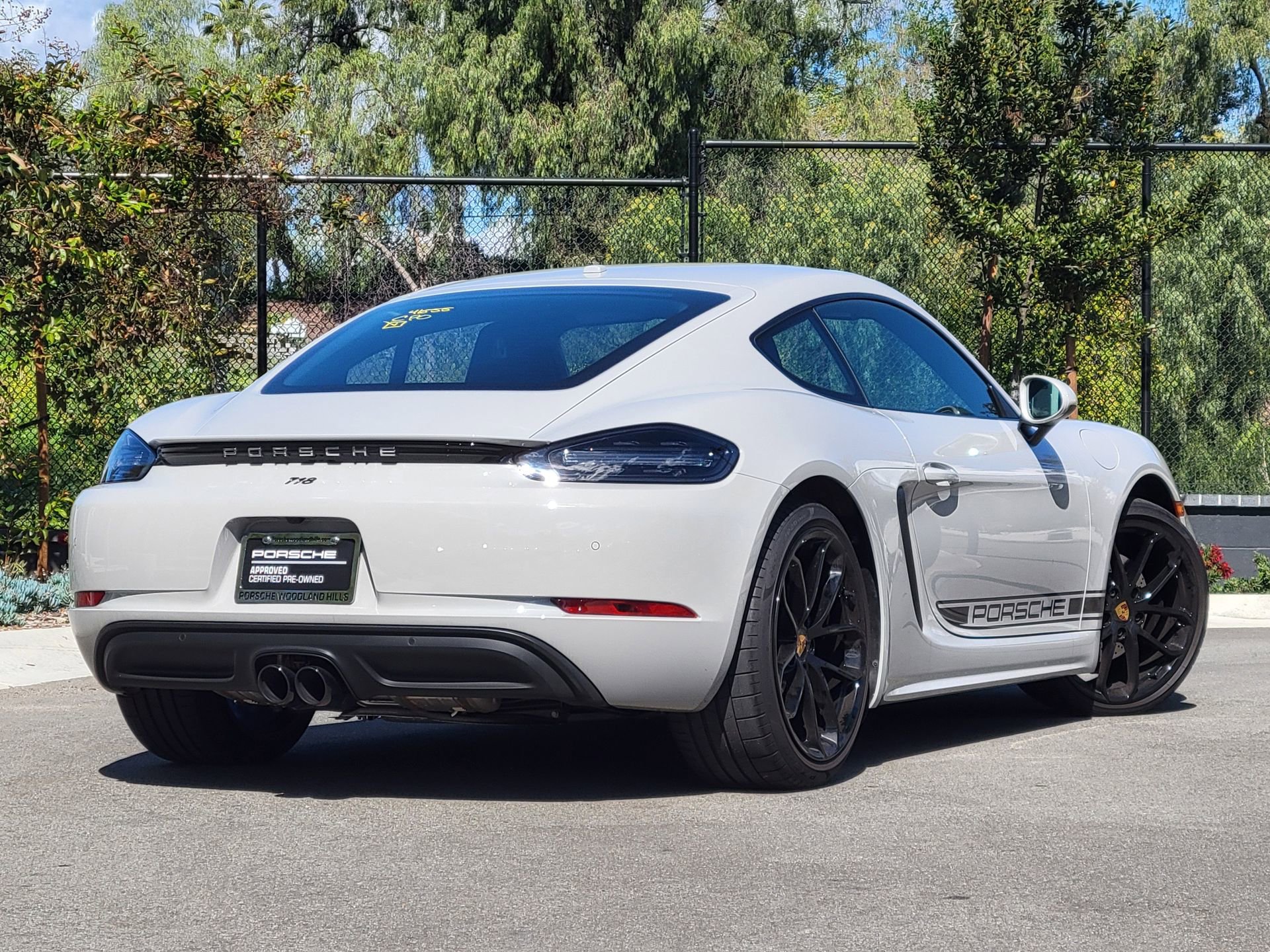 Used 2024 Porsche 718 Cayman image 7