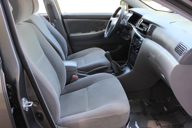 Used 2006 Toyota Corolla CE FWD image 17