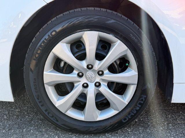 Used 2025 Toyota Corolla LE FWD image 10