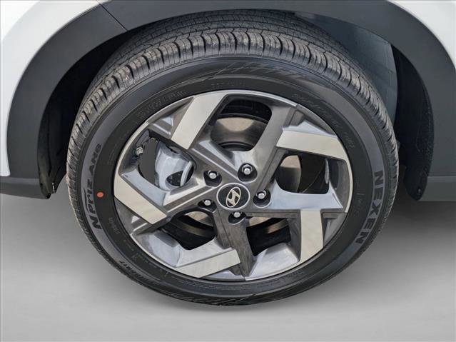 New 2026 Hyundai Venue SEL image 9