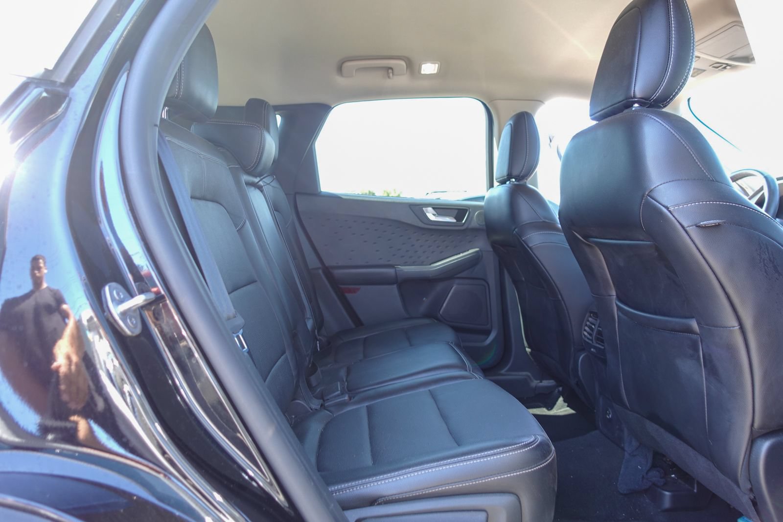 Used 2020 Ford Escape Titanium AWD/4WD image 14