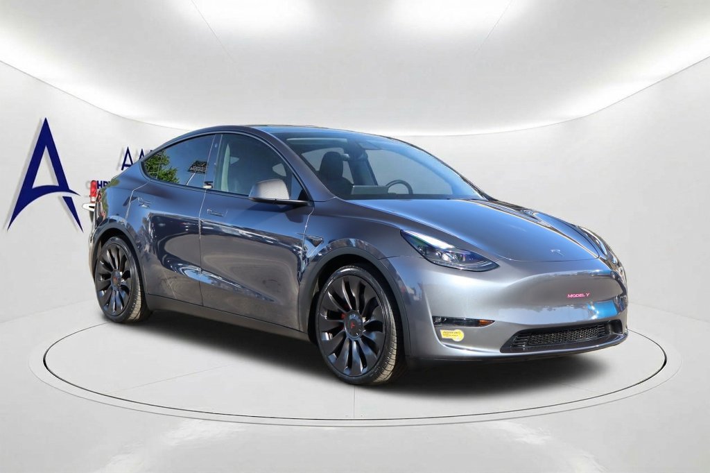 Used 2023 Tesla Model Y Performance AWD/4WD image 3