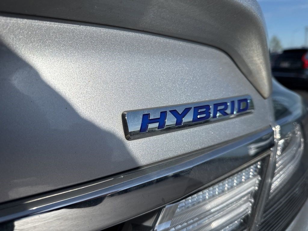Used 2015 Honda Civic Hybrid Sedan image 4