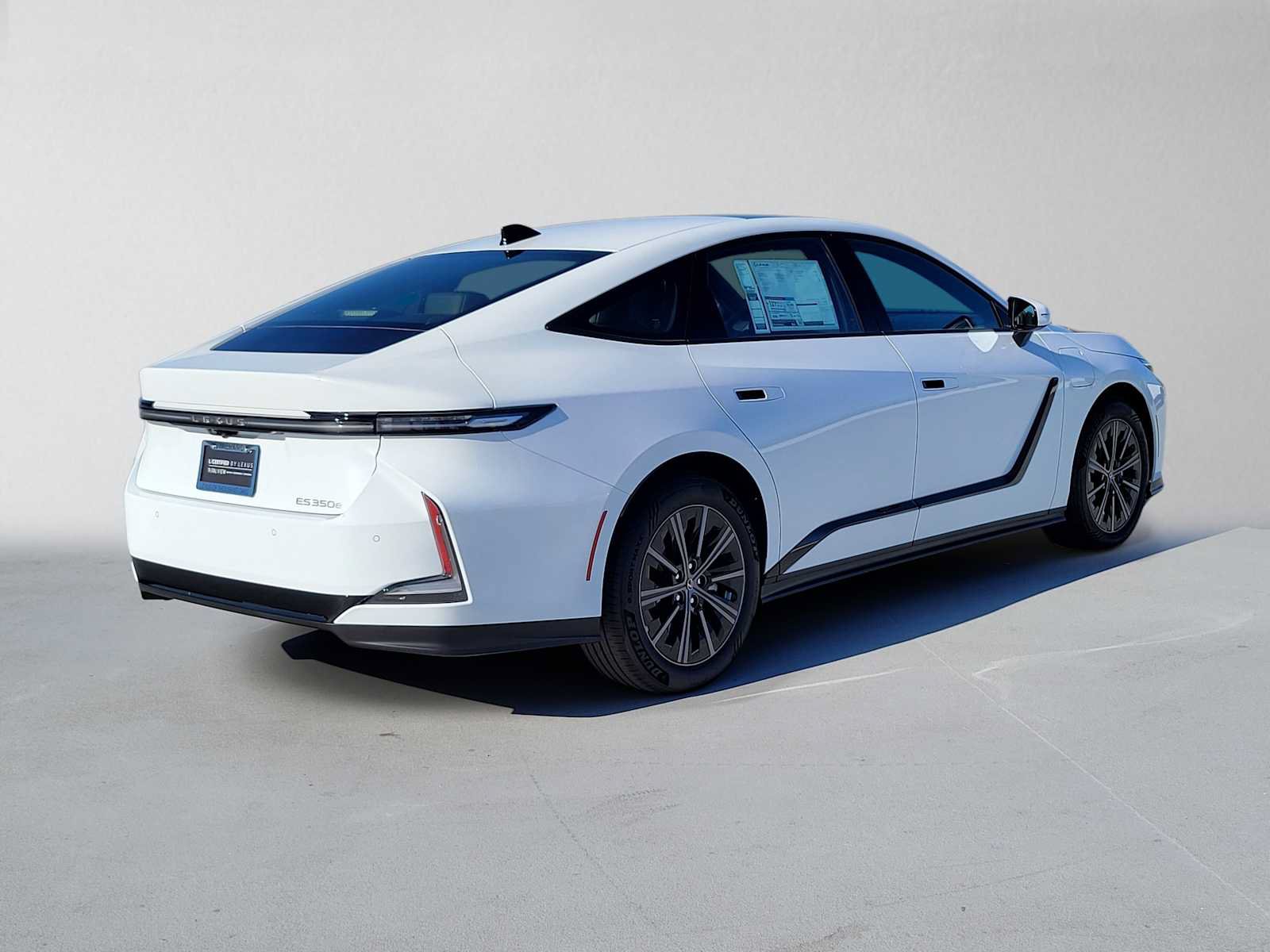 Used 2026 Lexus ES 350e w/ Convenience Package FWD image 3