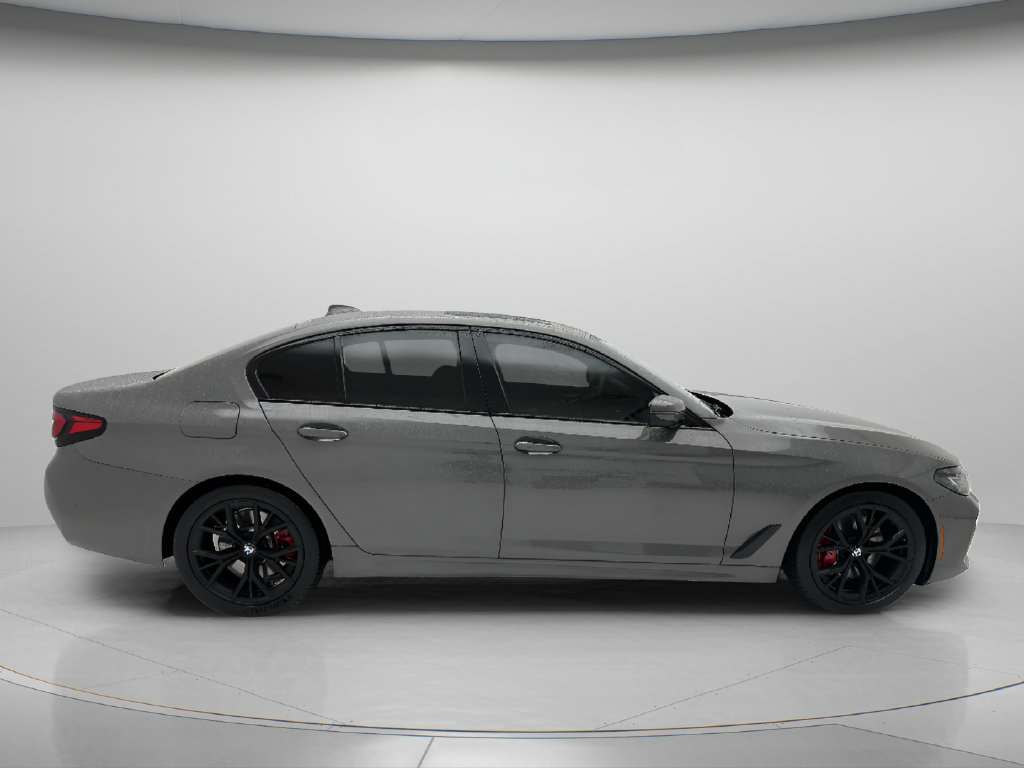 Used 2022 BMW 530i xDrive w/ M Sport Package AWD/4WD image 6