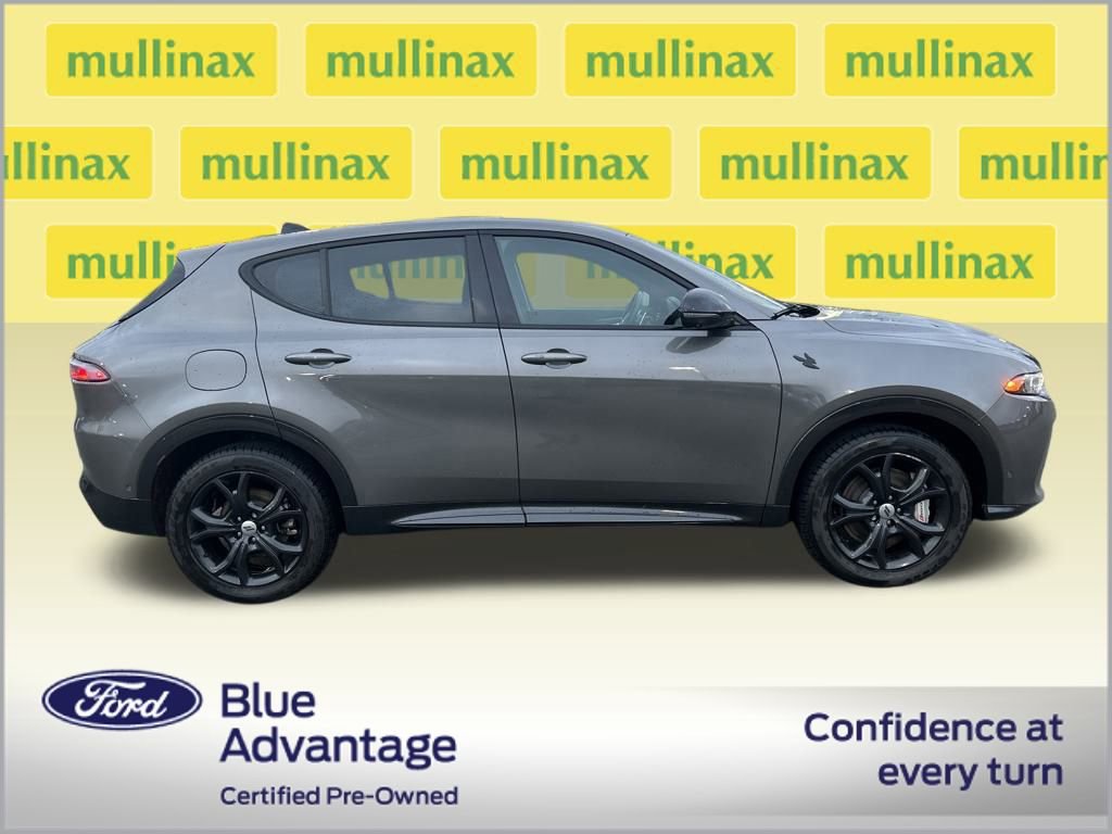 Used 2024 Dodge Hornet R/T Plus w/ Tech Pack Plus w/o Parking image 2