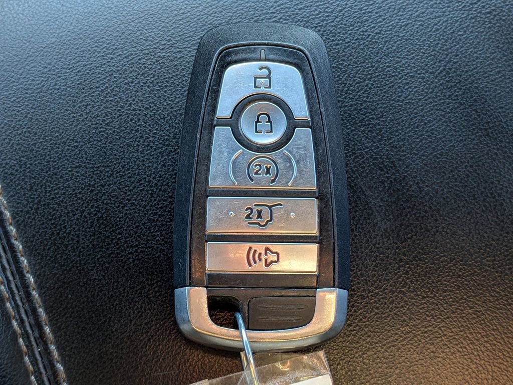 Used 2020 Ford Explorer Limited image 29