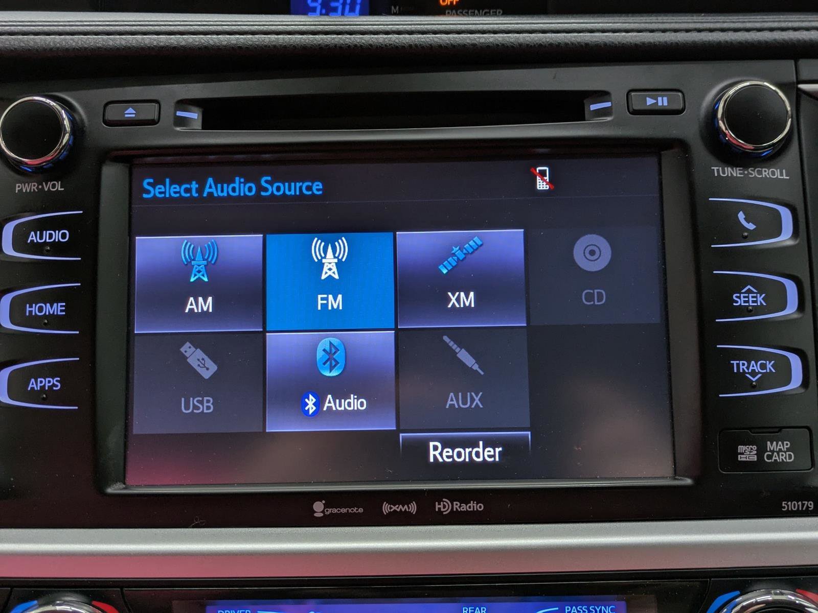 Used 2018 Toyota Highlander XLE image 28