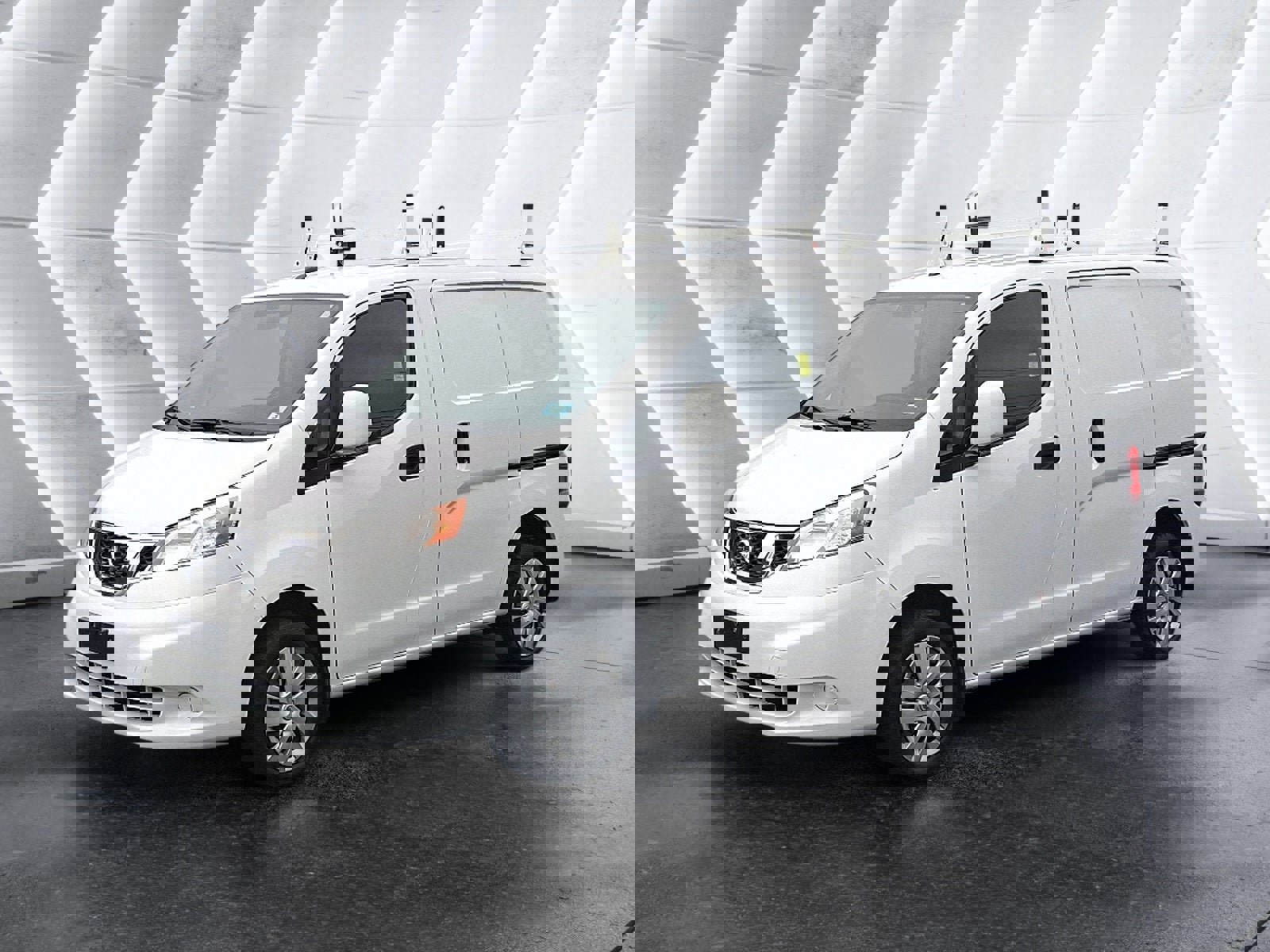 Used 2018 Nissan NV200 SV w/ Navigation Package image 2