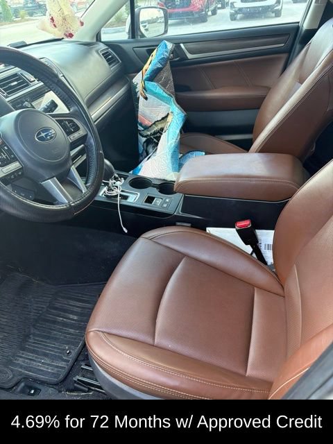 Used 2017 Subaru Outback 3.6R Touring w/ Popular Package #5A AWD/4WD image 6