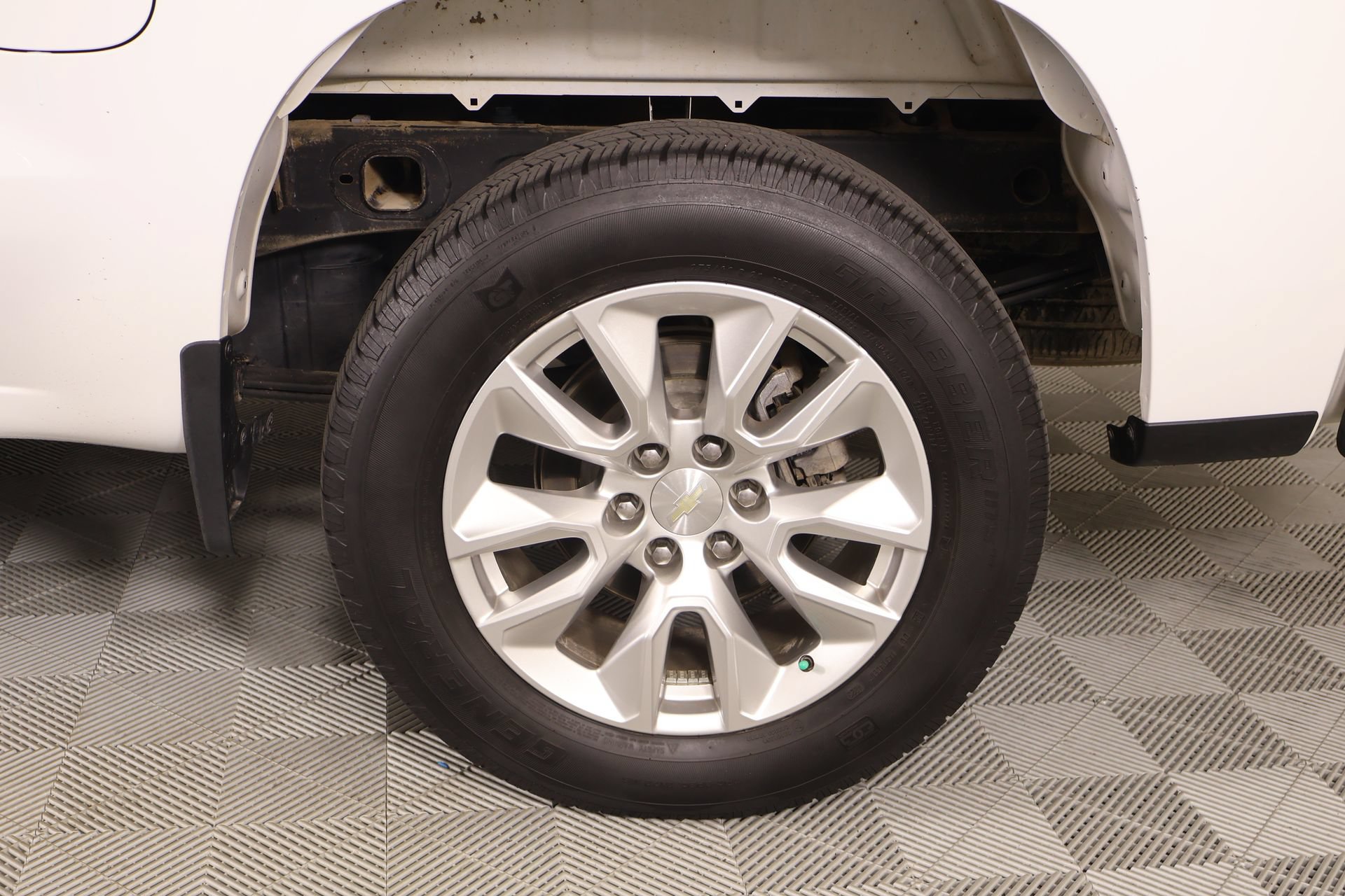 Used 2023 Chevrolet Silverado 1500 Custom AWD/4WD image 17