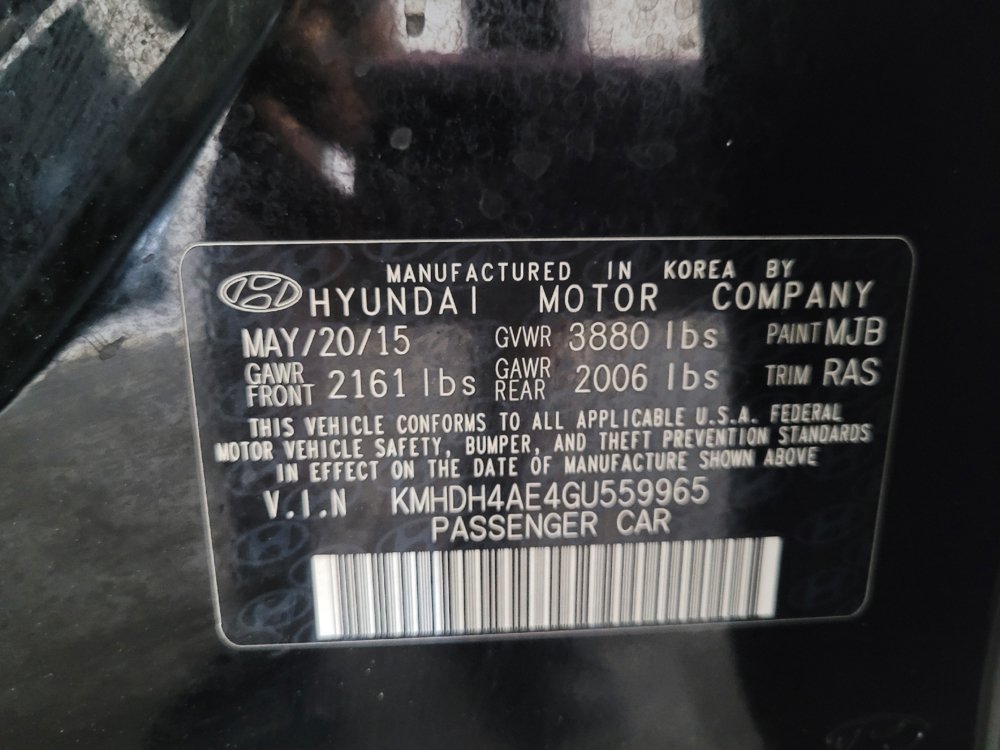 Used 2016 Hyundai Elantra Limited FWD image 33