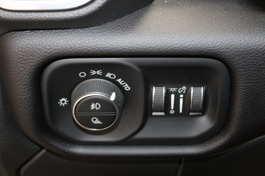 Used 2022 RAM 2500 Laramie AWD/4WD image 27