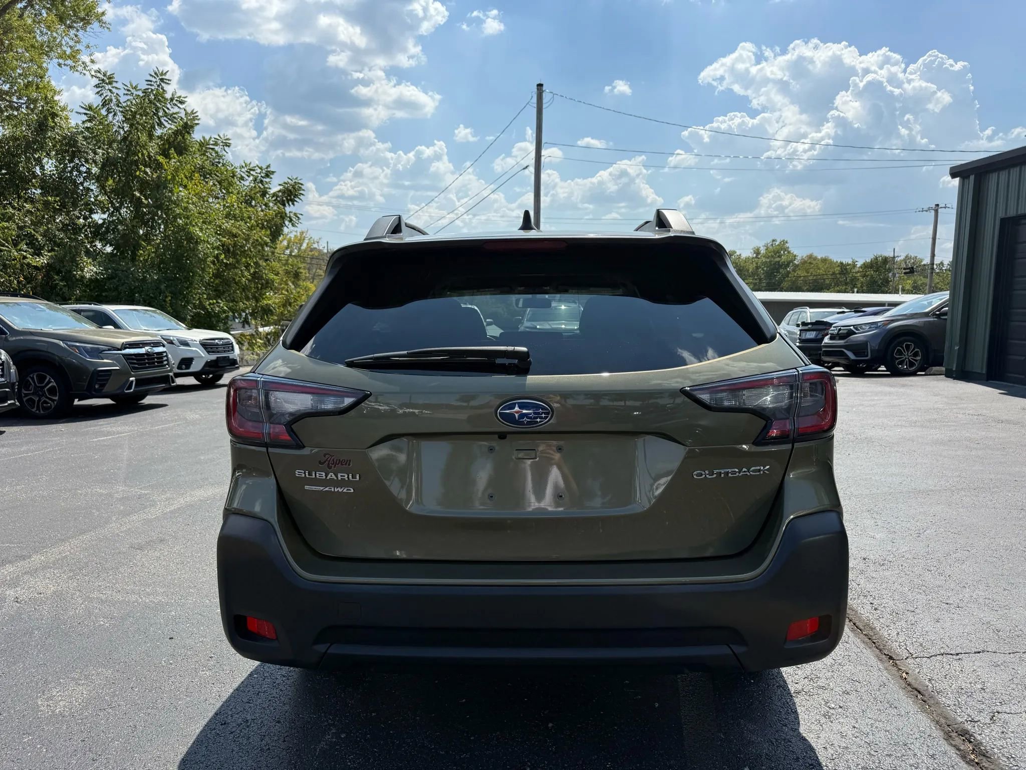 Used 2024 Subaru Outback Premium image 5