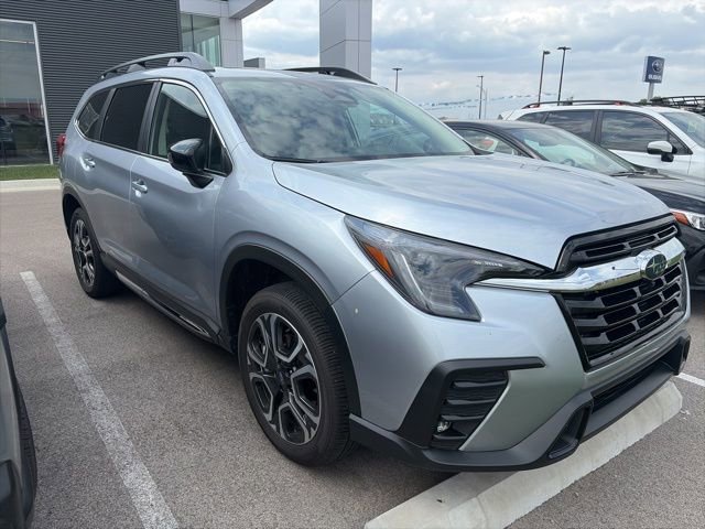 Used 2026 Subaru Ascent Limited AWD/4WD image 4