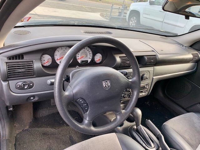 Used 2005 Dodge Stratus SXT w/ Leather Value Pkg image 16