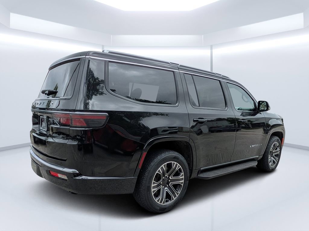 Used 2024 Jeep Wagoneer Series II AWD/4WD image 3