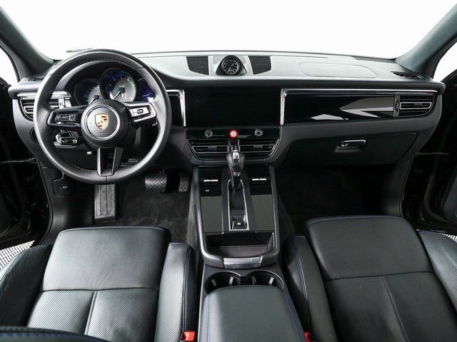 Certified 2023 Porsche Macan Turbo image 20
