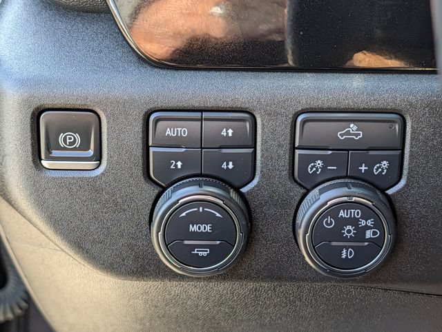 Used 2022 Chevrolet Silverado 1500 RST AWD/4WD image 22