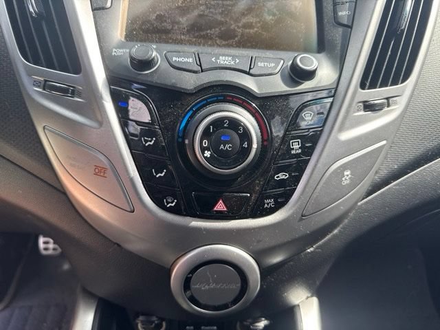 Used 2014 Hyundai Veloster w/ Style Package 02 FWD image 18