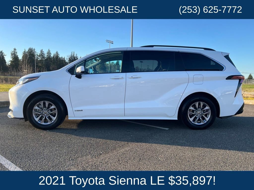 Used 2021 Toyota Sienna LE image 31