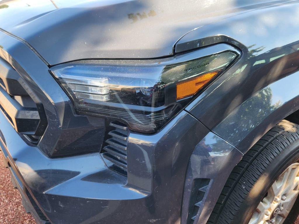 Used 2024 Toyota Tacoma SR5 AWD/4WD image 4
