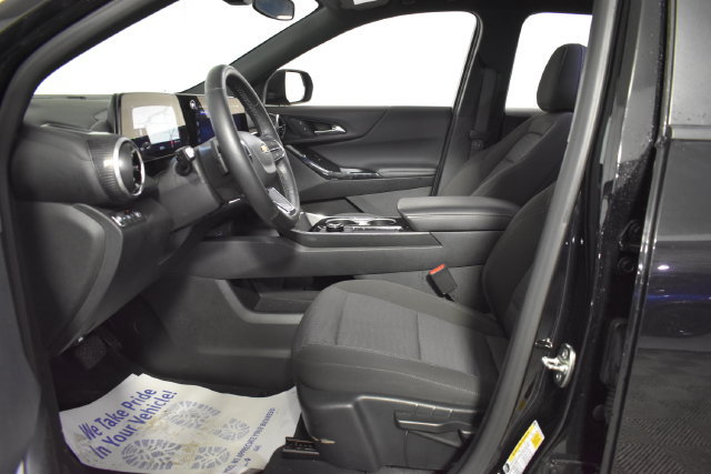 Used 2026 Chevrolet Equinox LT AWD/4WD image 11