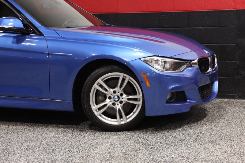 Used 2015 BMW 328i xDrive Sedan AWD/4WD image 3