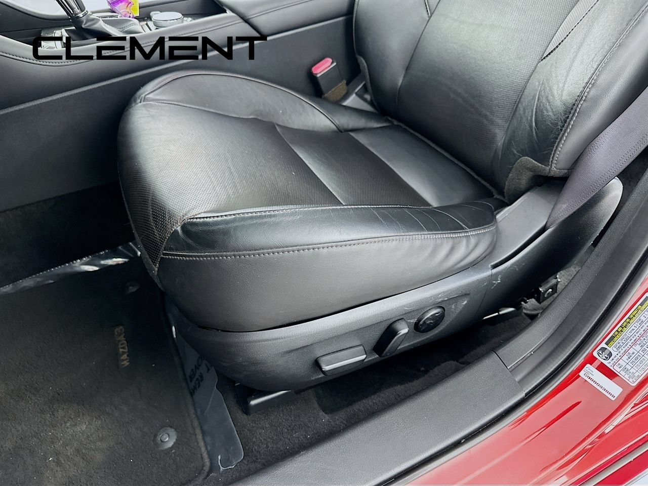 Used 2021 MAZDA MAZDA3 s FWD image 30