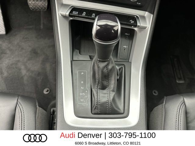 Used 2025 Audi Q3 2.0T Premium w/ Convenience Package AWD/4WD image 19