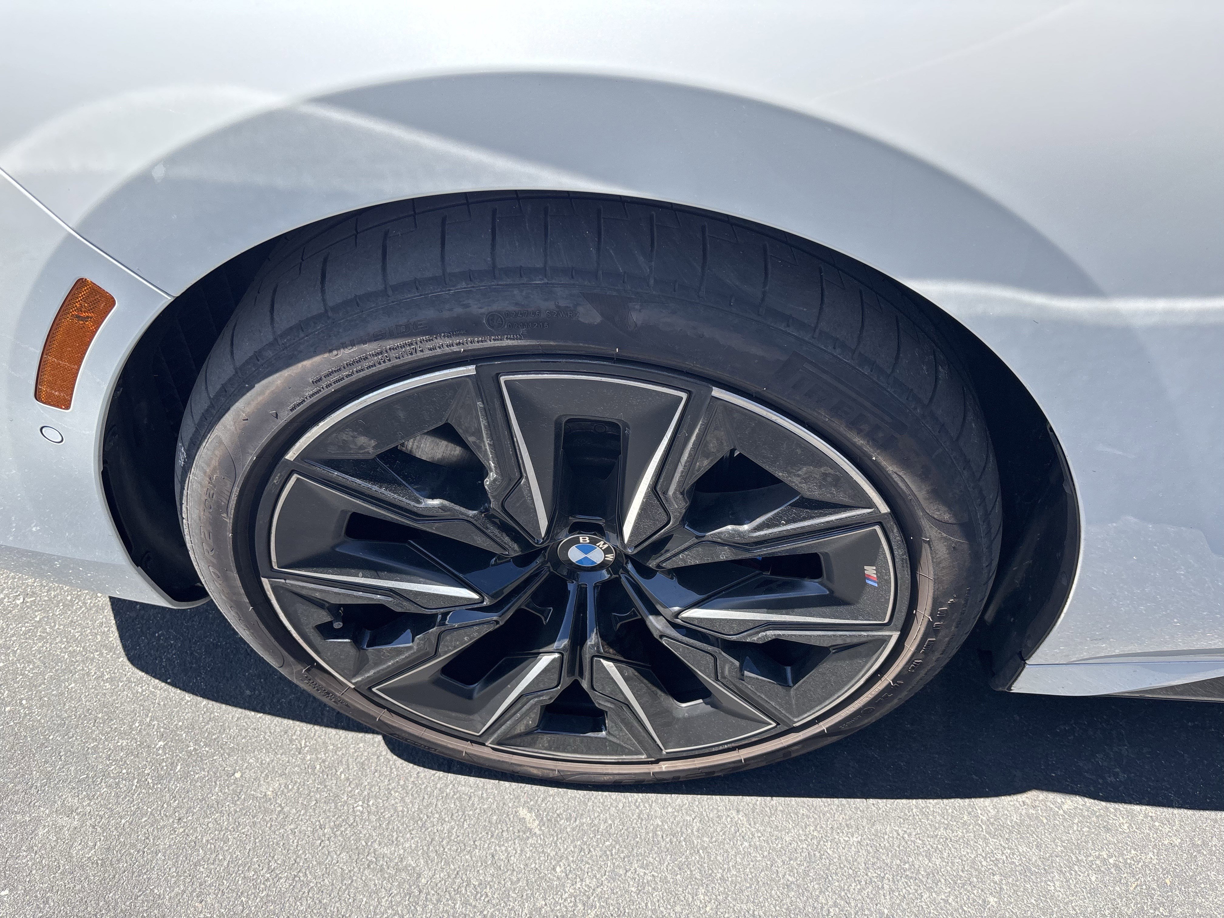 Certified 2023 BMW 760i xDrive AWD/4WD image 36