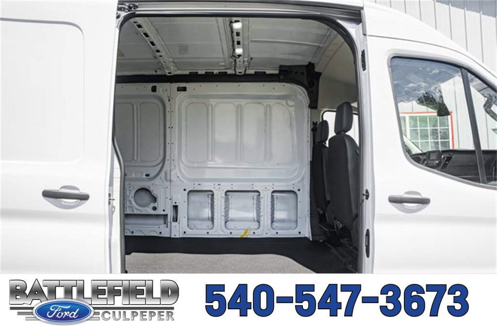 New 2025 Ford Transit 250 148 Medium Roof image 20