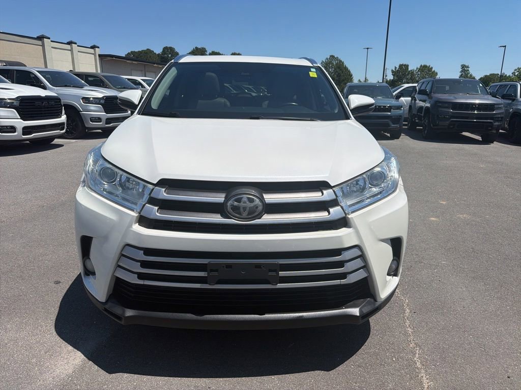 Used 2017 Toyota Highlander XLE FWD image 7