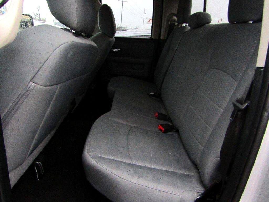 Used 2018 RAM 1500 Classic SLT RWD image 21