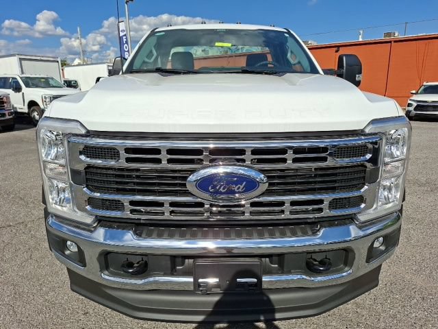 New 2026 Ford F550 4x4 Regular Cab Super Duty w/ XL Chrome Package image 8