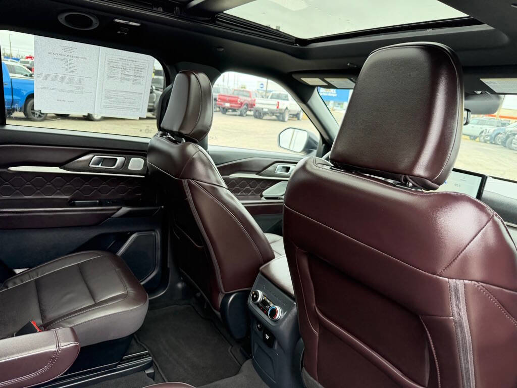Used 2025 Ford Explorer Platinum w/ LUX Leather Package image 53