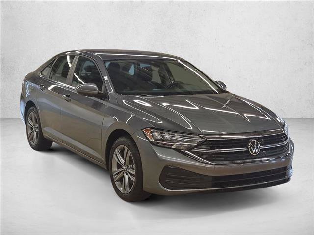 Used 2024 Volkswagen Jetta SE FWD image 3