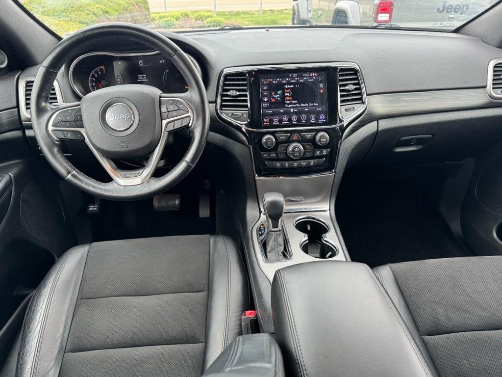 Used 2020 Jeep Grand Cherokee Altitude image 11