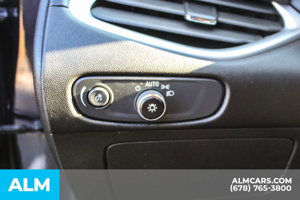 Used 2023 Chevrolet Malibu LT image 31