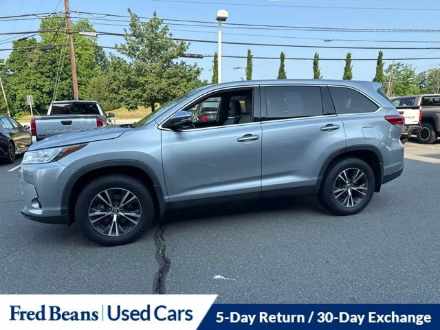 Used 2019 Toyota Highlander LE AWD/4WD image 20