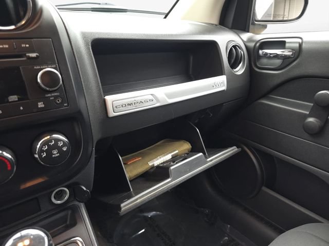 Used 2014 Jeep Compass Sport FWD image 24