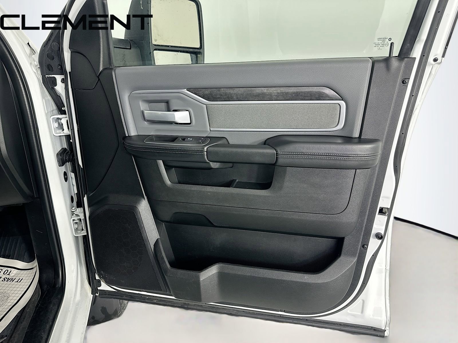 Used 2023 RAM 2500 Big Horn w/ Cold Weather Group image 34