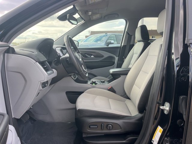 Used 2023 GMC Terrain SLE w/ Driver Convenience Package image 14