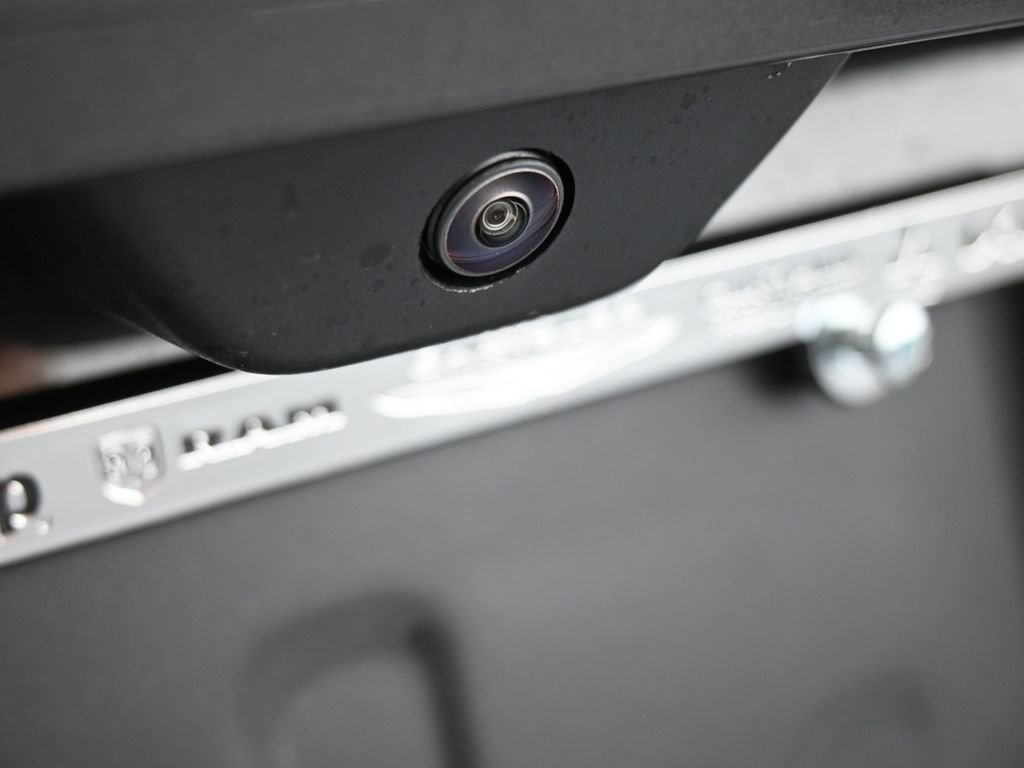 New 2025 Jeep Grand Cherokee Altitude image 32