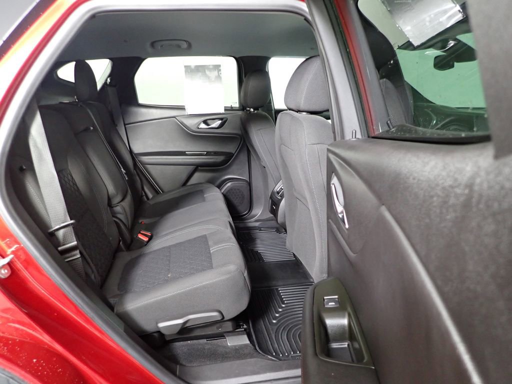 Used 2021 Chevrolet Blazer LT image 32