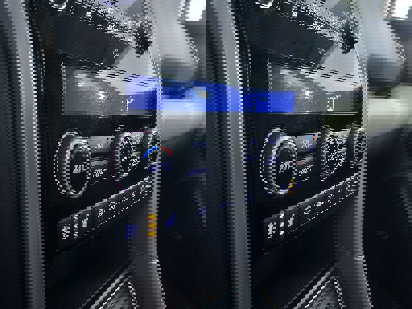 Used 2022 Subaru Ascent Touring image 21