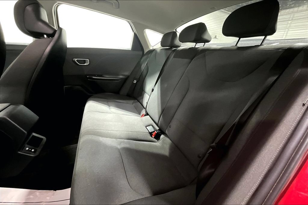 Used 2025 Kia K4 FWD image 32